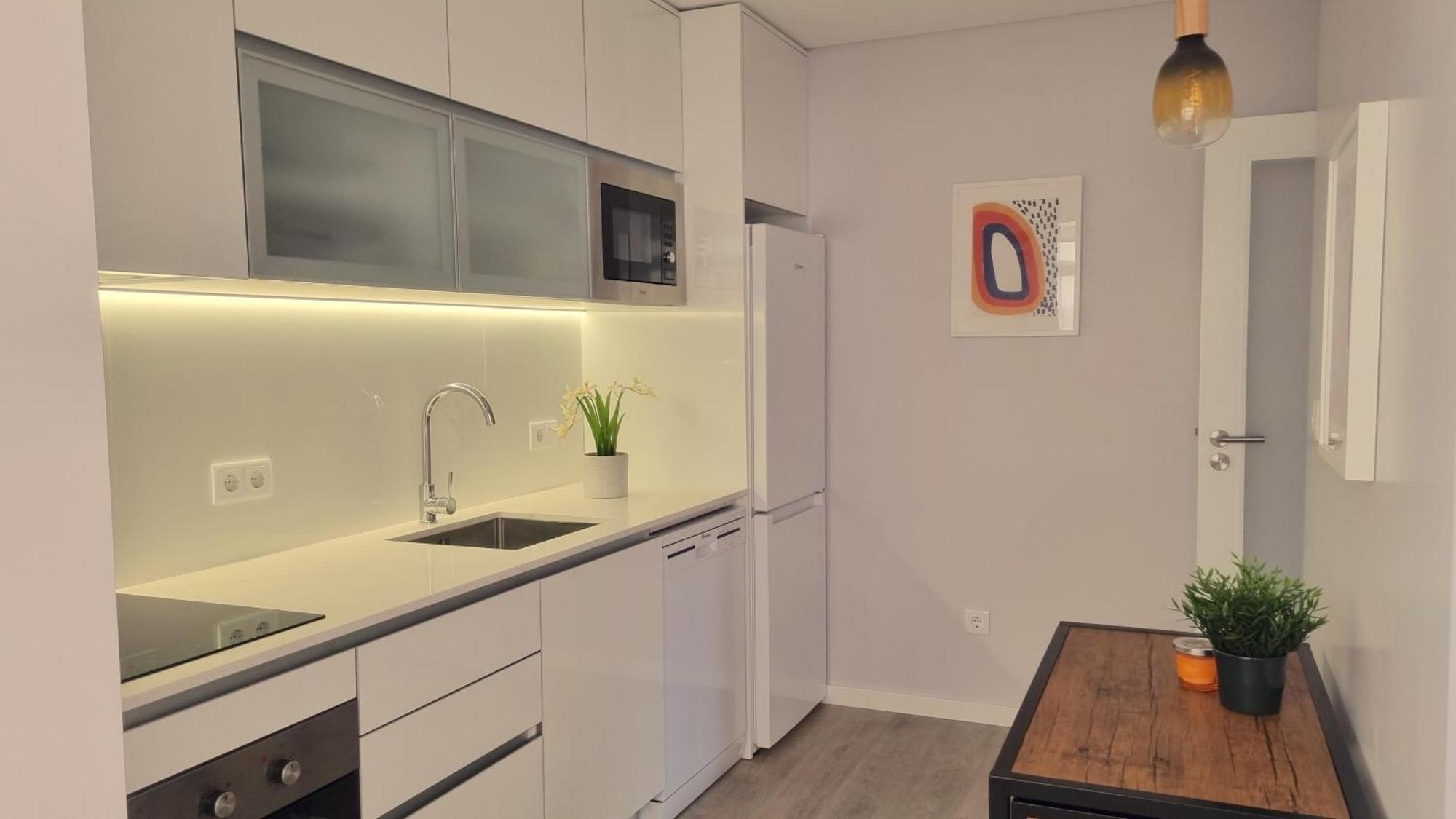 Afonso Galo Guest Apartments IV อัลมาดา ภายนอก รูปภาพ